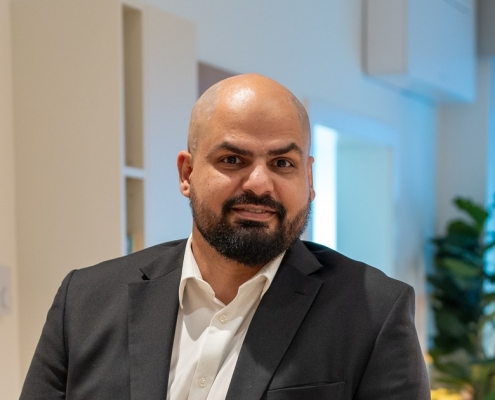 Tom Jahed, licensed REALTOR with Vanak Realty in North Vancouver